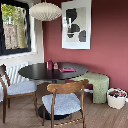 Tiny Forest House Met Vrij Uitzicht * 皮滕